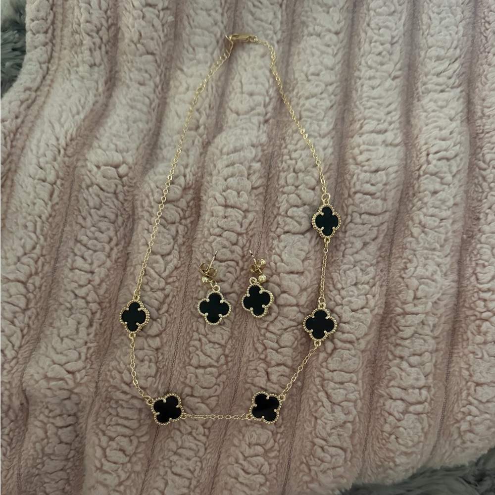 Gold-Tone Black Clover Pendant Necklace and Stud Earrings Set